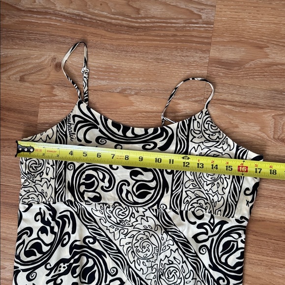 Vintage Manuhealii Black and Cream Maxi Dress - Picture 6 of 6